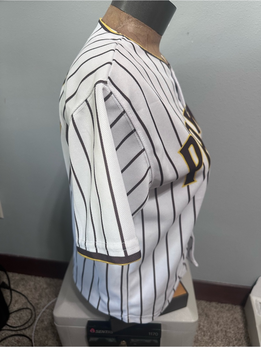 Padres 23 Tatis Jr San Diego Padres Youth Large Baseball Jersey - Picture 4 of 5